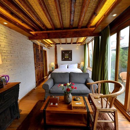 Qiyu Boutique Inn Lijiang  Bagian luar foto